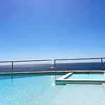 R7- Luxury With Ocean Views