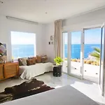 R7- Luxury With Ocean Views *