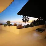 R7- Luxury With Ocean Views * בנאלמדנה