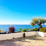 R7- Luxury With Ocean Views