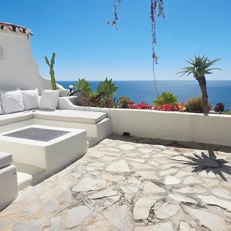 Villa R7- Luxury With Ocean Views *