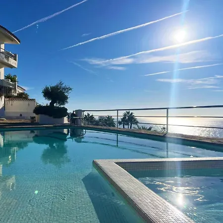 Villa R7- Luxury With Ocean Views *