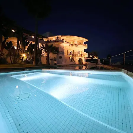 R7- Luxury With Ocean Views Villa *