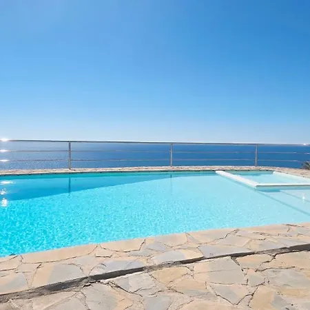R7- Luxury With Ocean Views Villa
